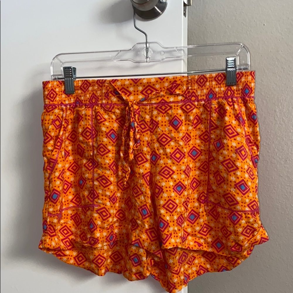 Cute orange flow shorts